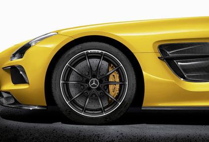 مرسيدس بينز تكشف عن SLS AMG بلاك سيريس